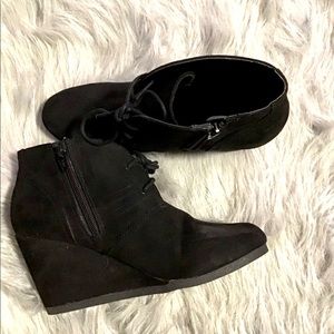 #26 Swayed Women’s heel boots